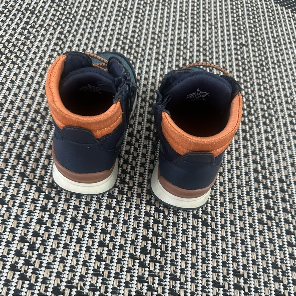 Old Navy toddler boots 💙🧡 - Picture 4 of 4